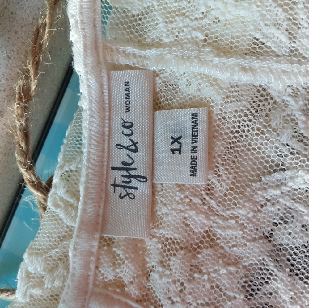 "Style &Co" Lace Tunic - Picture 5 of 7